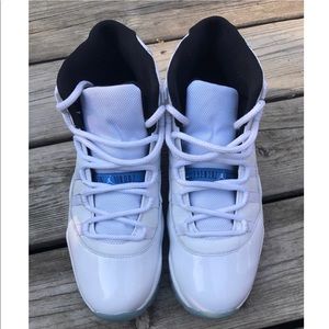 Jordan XI 11 White Legends