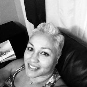 Meet your Posher, Brunilda