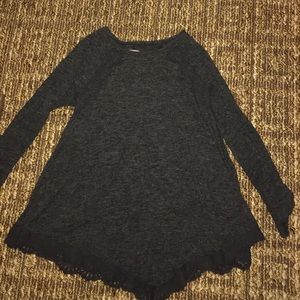 Hollister women’s flowy crew neck sweater