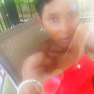 Meet your Posher, Cora