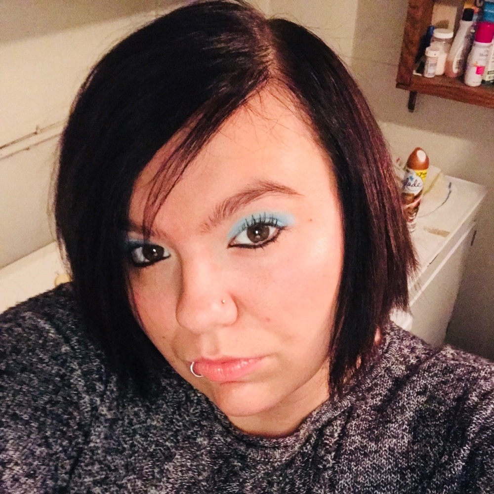 Meet your Posher, Alison