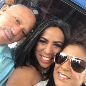 Meet your Posher, Yosmiry