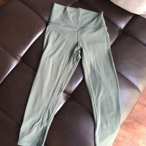 Align crop pant