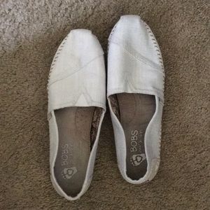 Skechers Bob’s white flats size 10