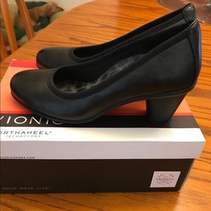 Vionic women’s dress pumps shoes