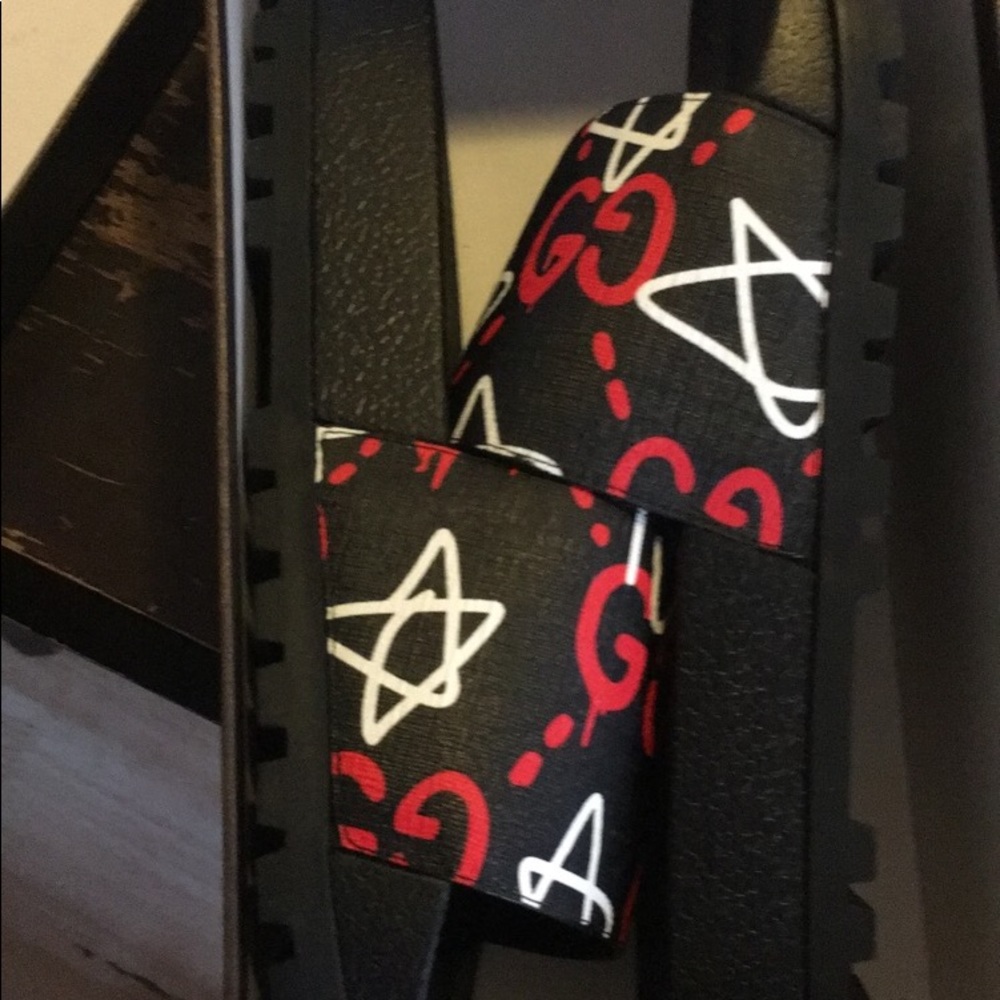 Gucci slides