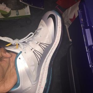 Air max Lebron X Low size 9