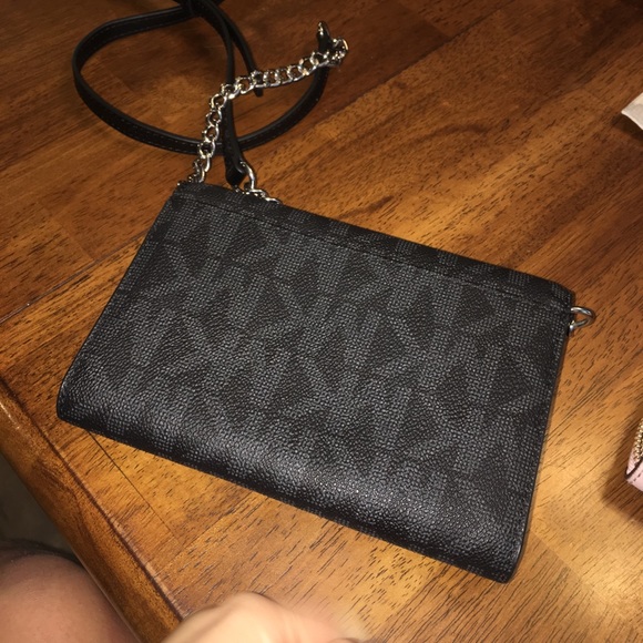 Michael Kors Wallet Purse - Picture 3 of 3