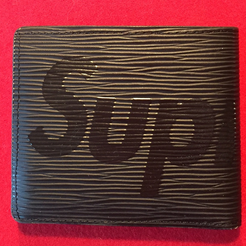 Supreme Luis Vuitton Wallet
