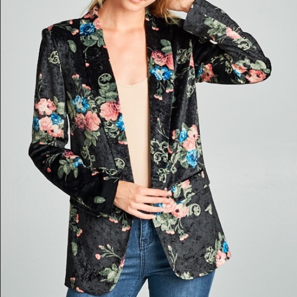 Black Floral velvet blazer