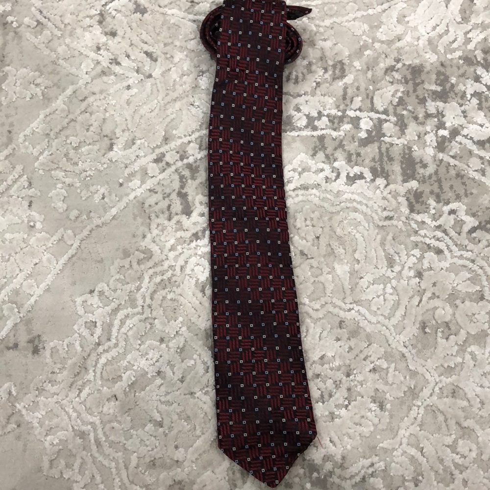 Perry Ellis tie