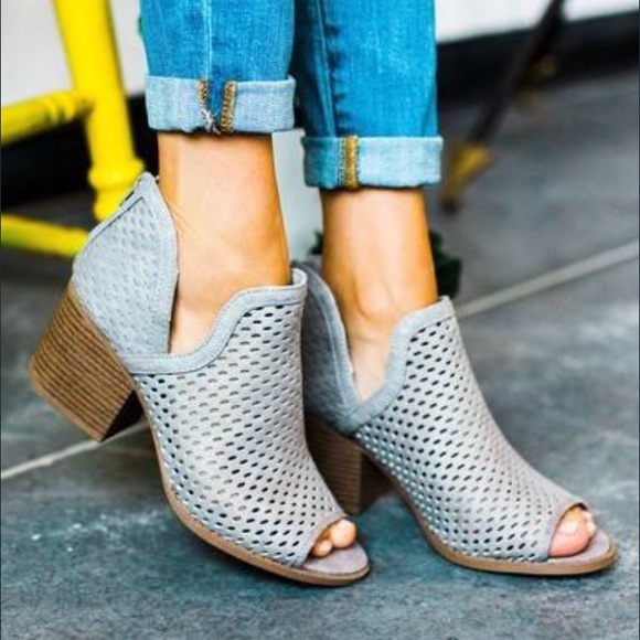 ‘Florence' Booties. - Picture 5 of 7