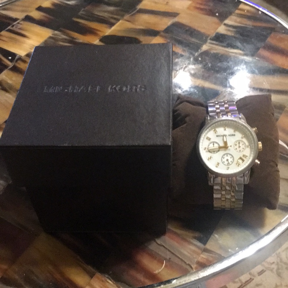 MK watch