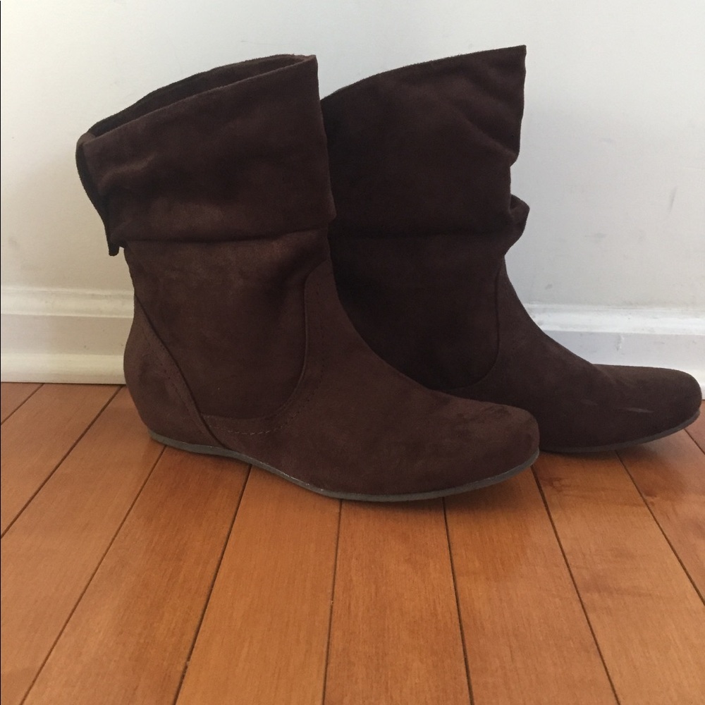 Brown ankle boots