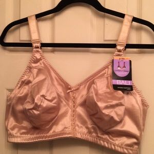 NWT Bali Double Support Wirefree Bra Style 3820