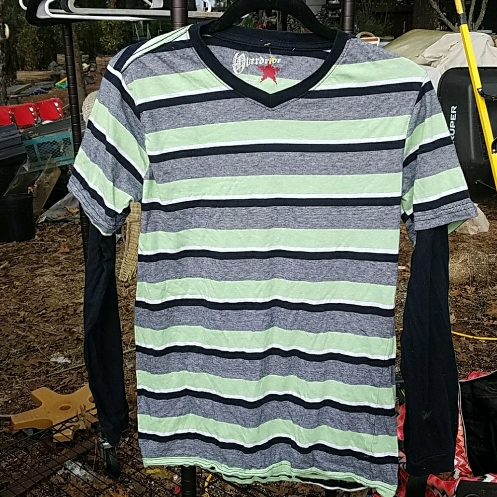 striped short on black long sleeve t V- neck