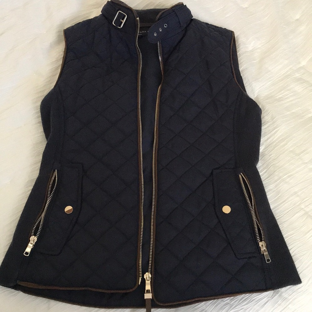 Zara Woman Navy-Black quilted vest