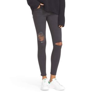 Frame Le High Rip Skinny in “Tillery” Grey/Black