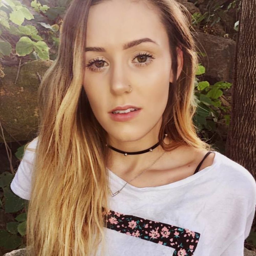 Meet your Posher, Crystin