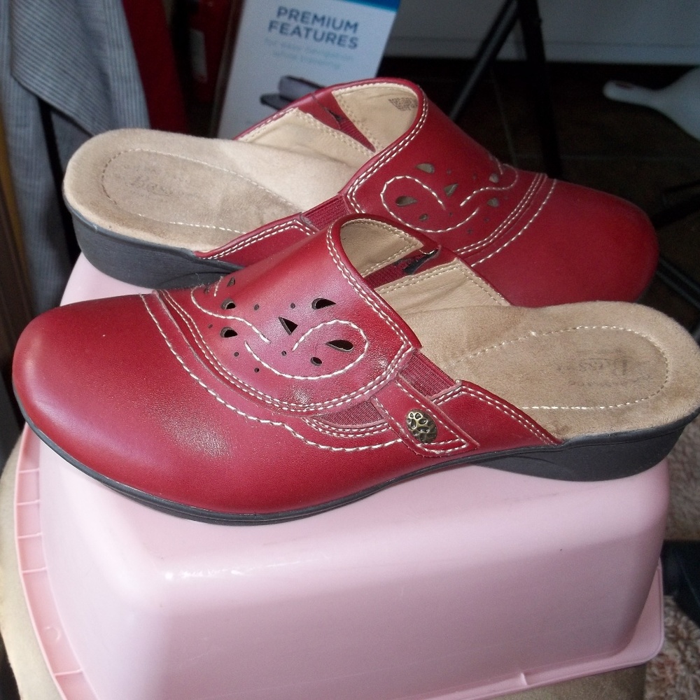 G.H.Bass Women's Shoes, size 8.5