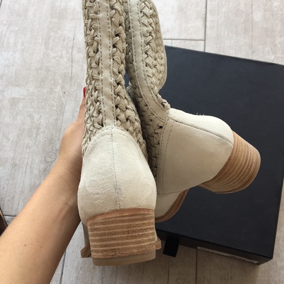 Rachel Zoe boots. Suede boots size 8 Ankle boot - Picture 4 of 4