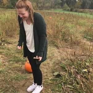 Meet your Posher, Shea