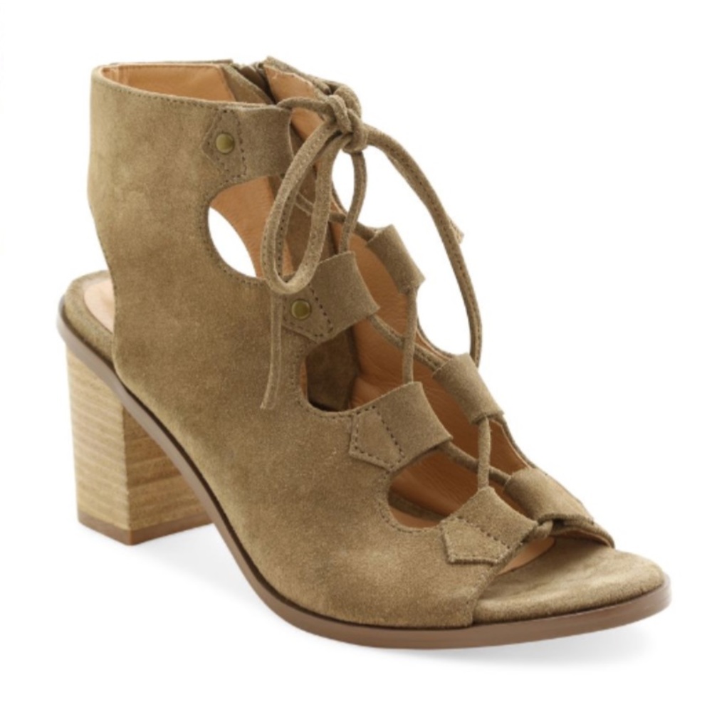 Kensie Elicia Suede Gihillie Sandals
