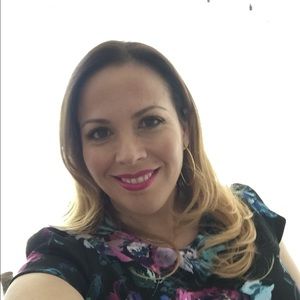 Meet your Posher, Eloisa