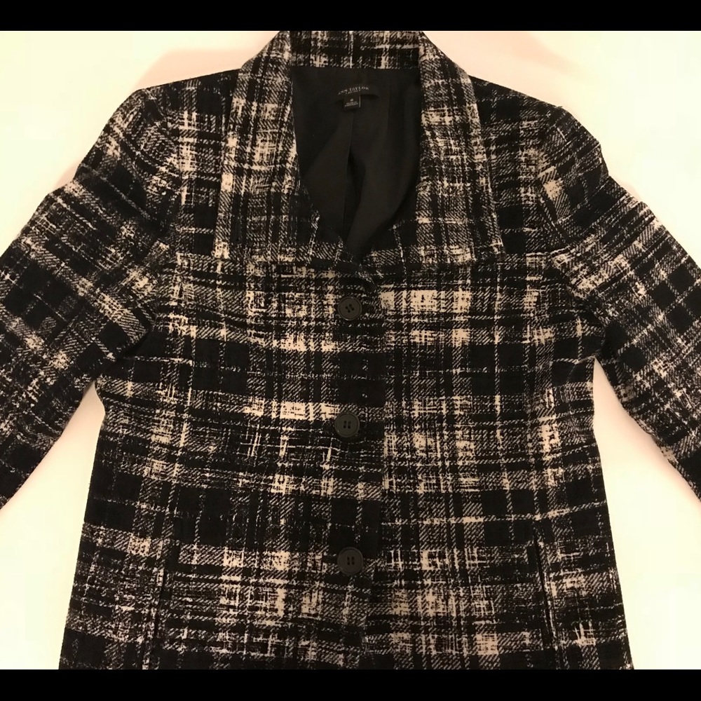 EUC Ann Taylor jacket/blazer in b+w size 8