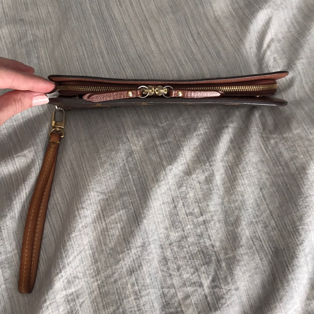 Louis Vuitton Insolite clutch wallet