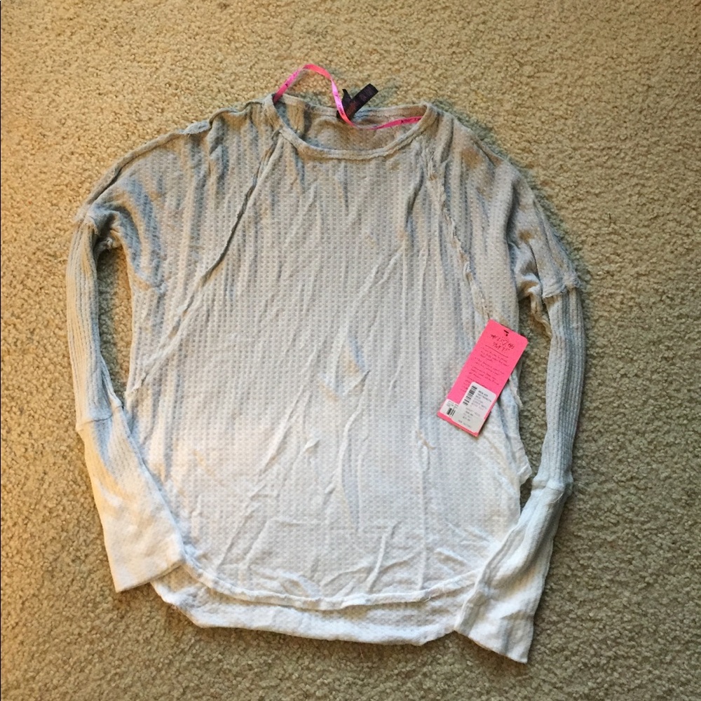 Betsey Johnson Knit Long Sleeve Pullover Tee