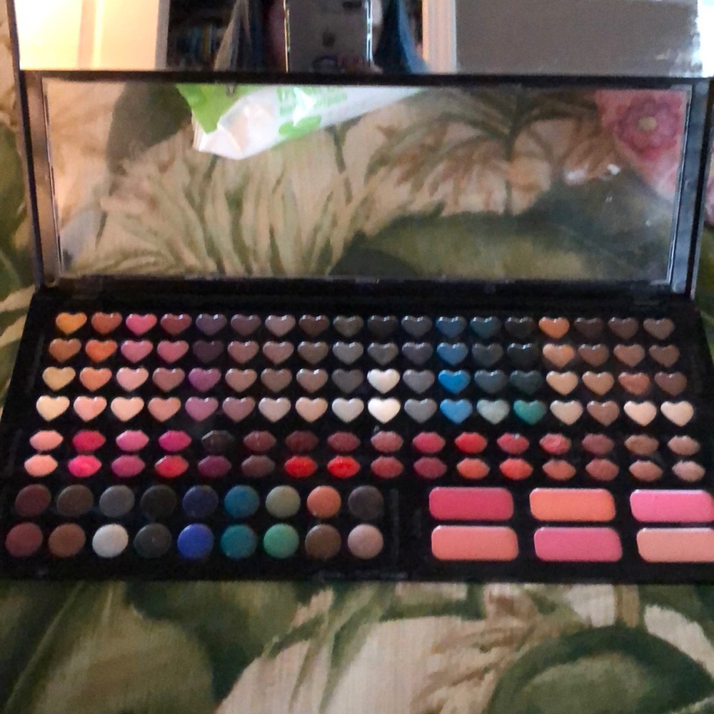 Sephora beautiful crush pallet
