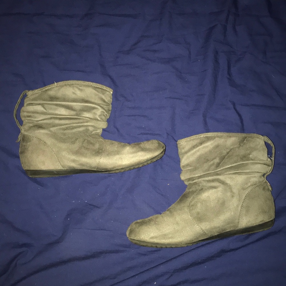 Women’s Grey Short Booties