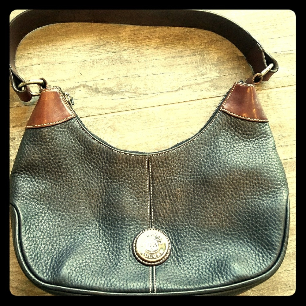 Dooney and Bourke shoulder bag