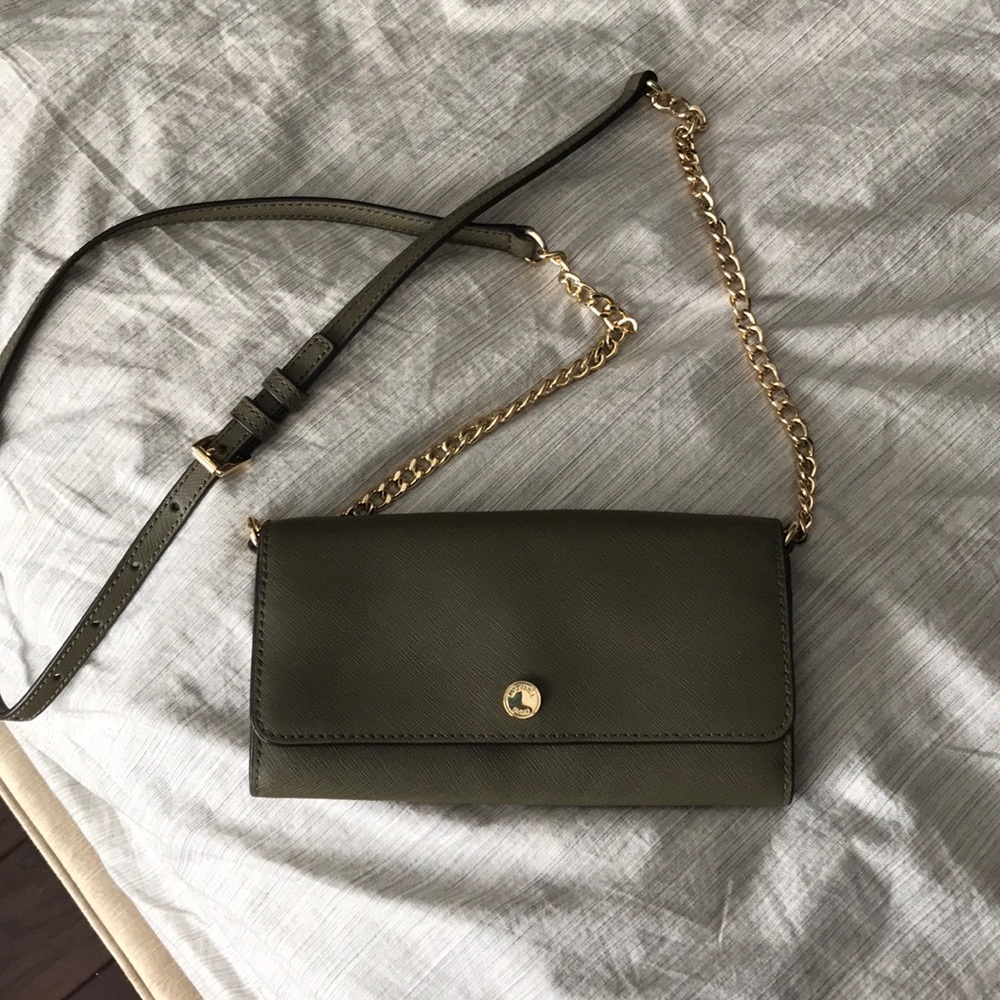 Michael Kors Jet Set Travel clutch wallet on chain