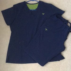 Med Couture scrub set