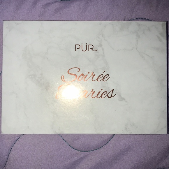 Eyeshadow palette - Picture 1 of 3