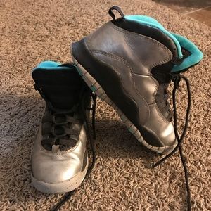 Boys 4Y Air Jordan Liberty 9