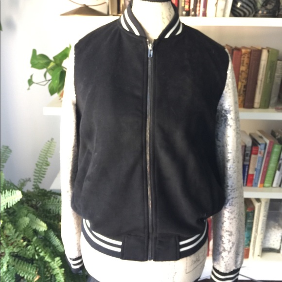 F21 Black Bomber/Baseball Jacket Sequin sleeves M - Picture 4 of 7