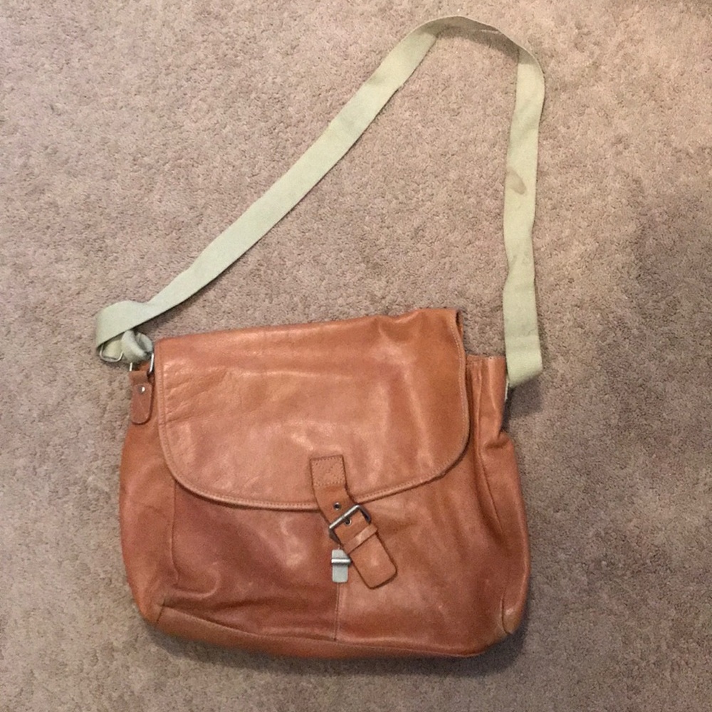 Kenneth Cole satchel / briefcase