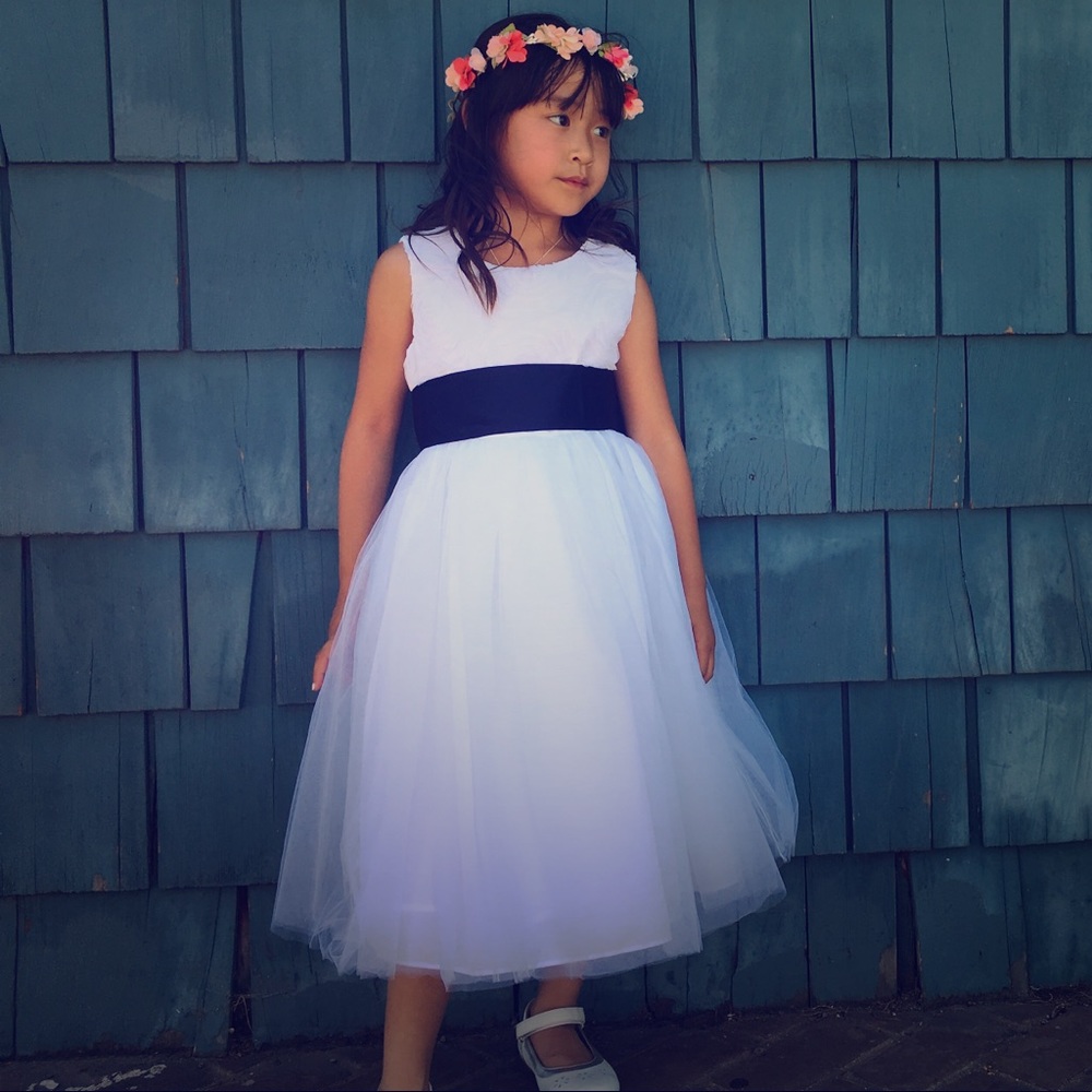 Ivory flower girl dress -size 6 yr old