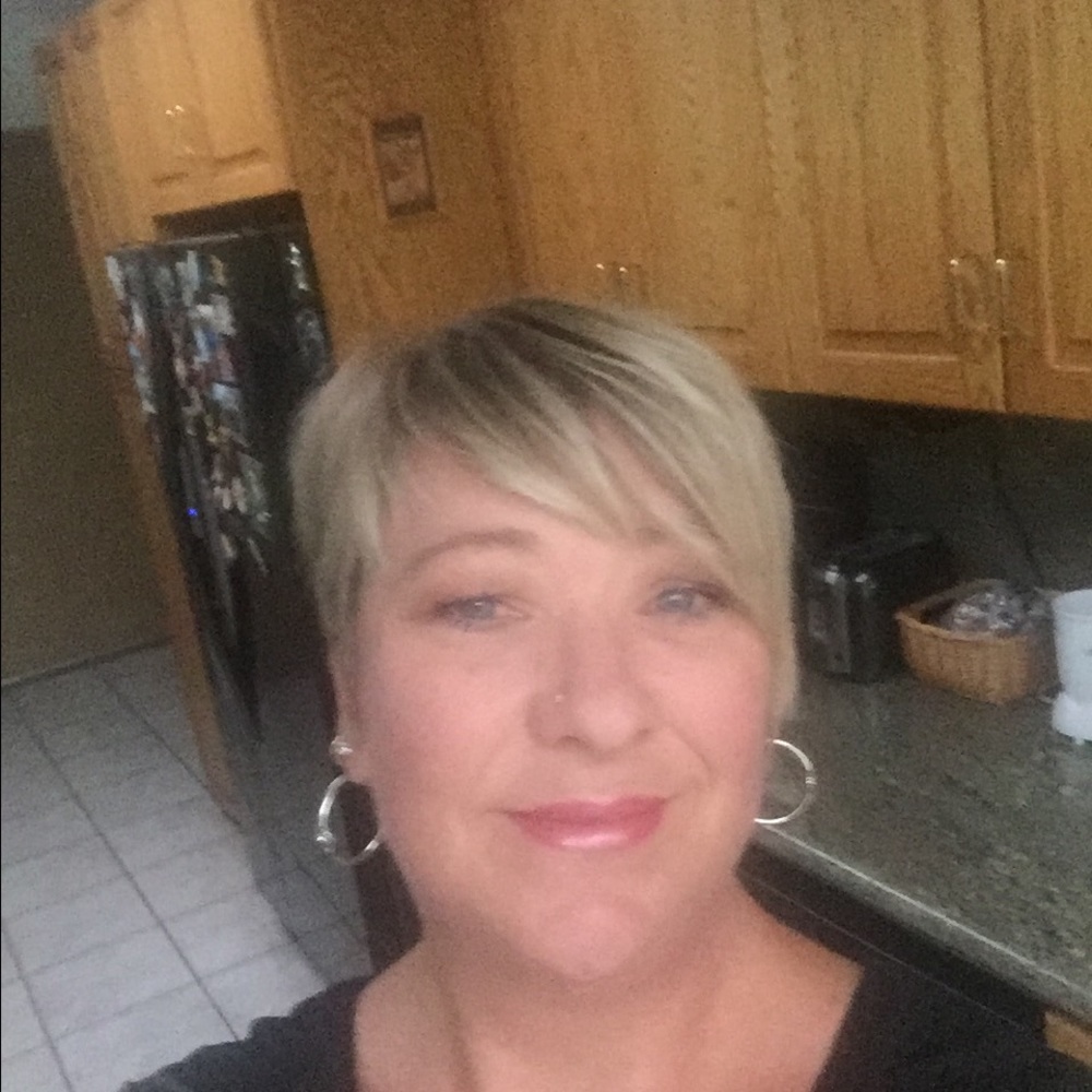 Meet your Posher, Wendy