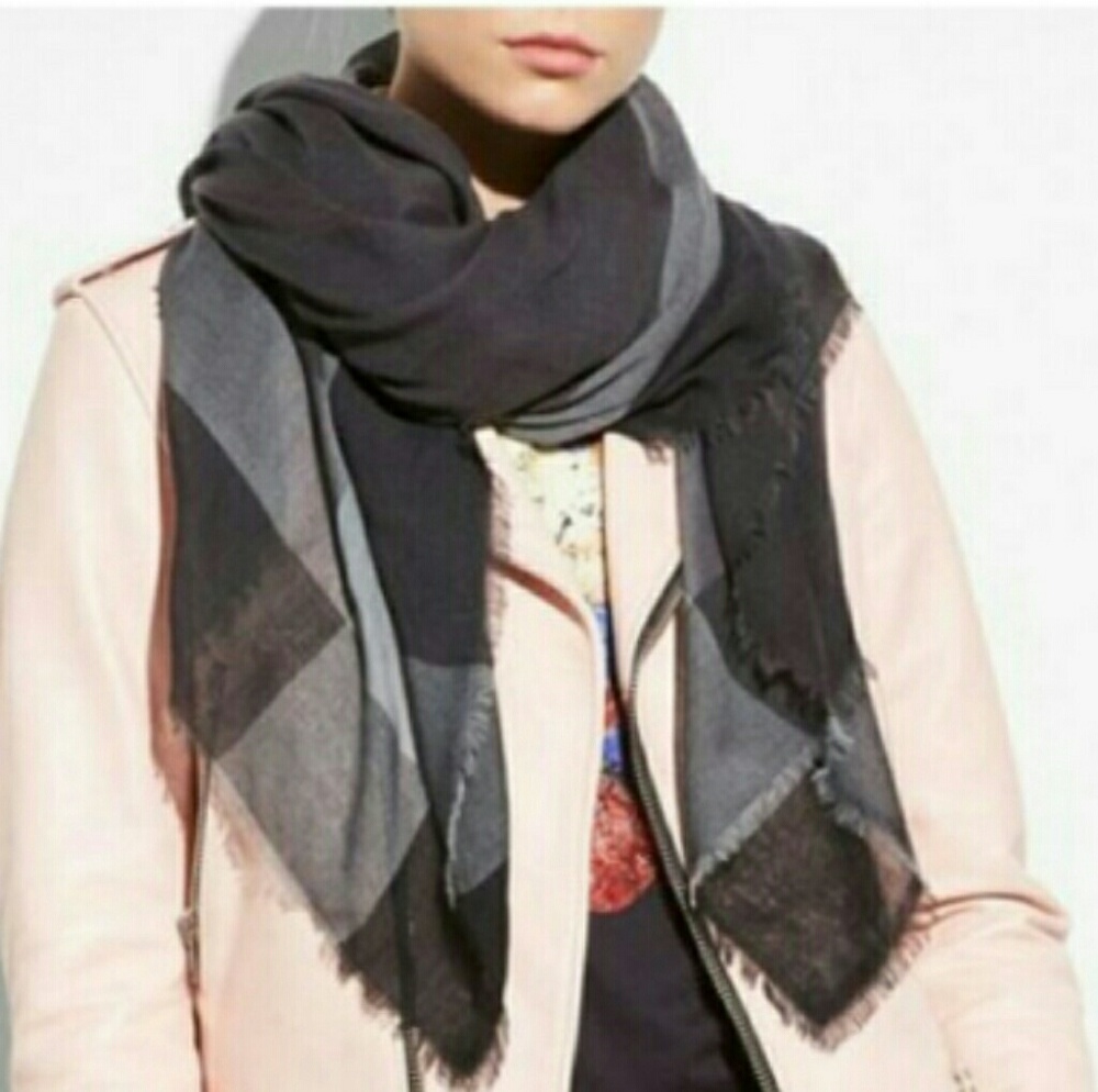 NWT Authentic Coach Large Scarf