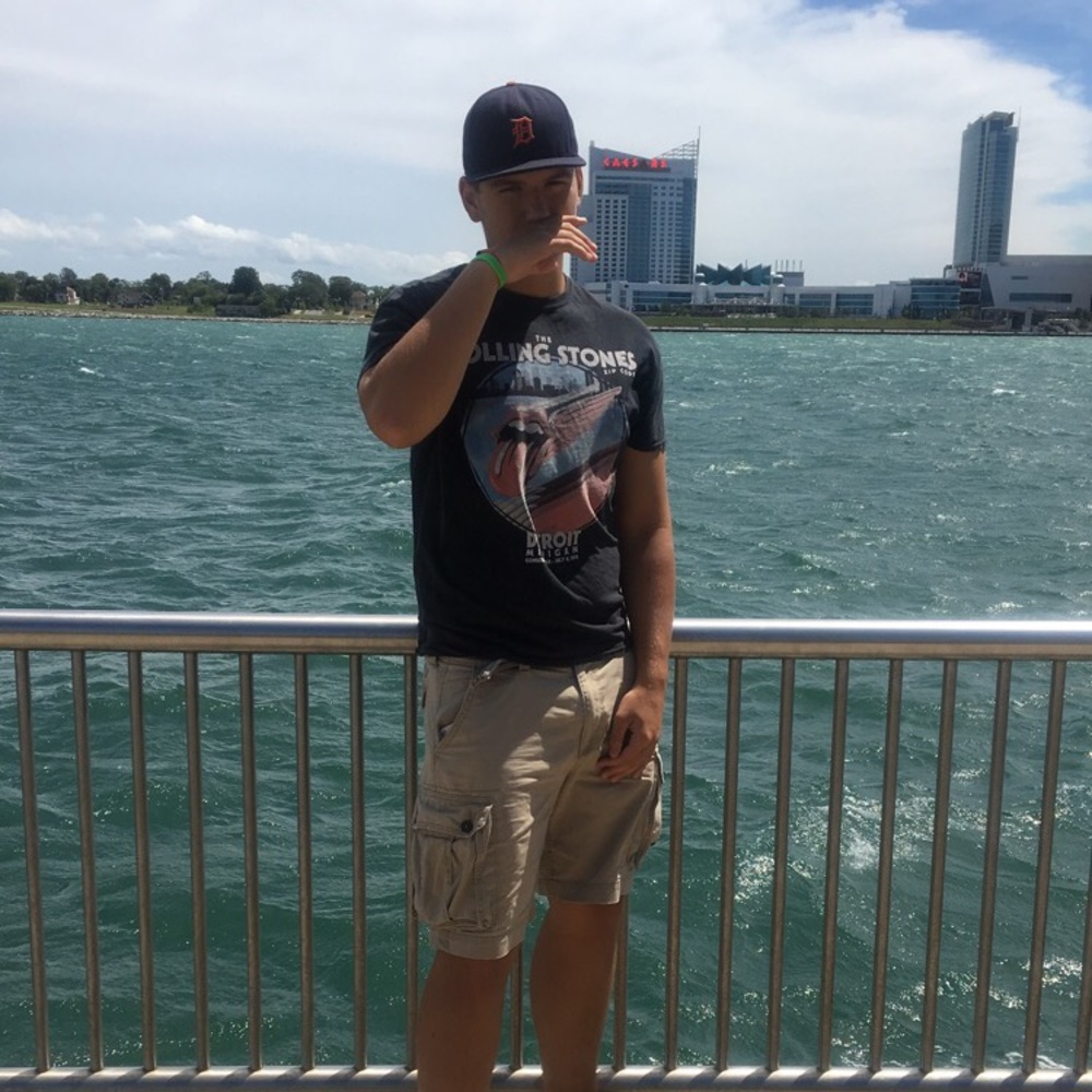 Meet your Posher, Kyle