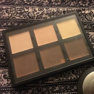 Anastasia Beverly Hill Creme Contour kit