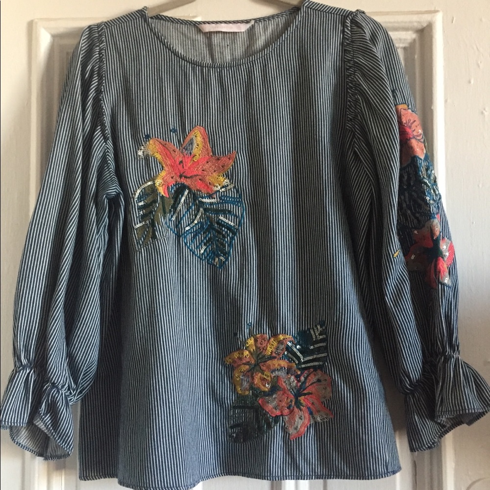 Pinstripe with embroidery top