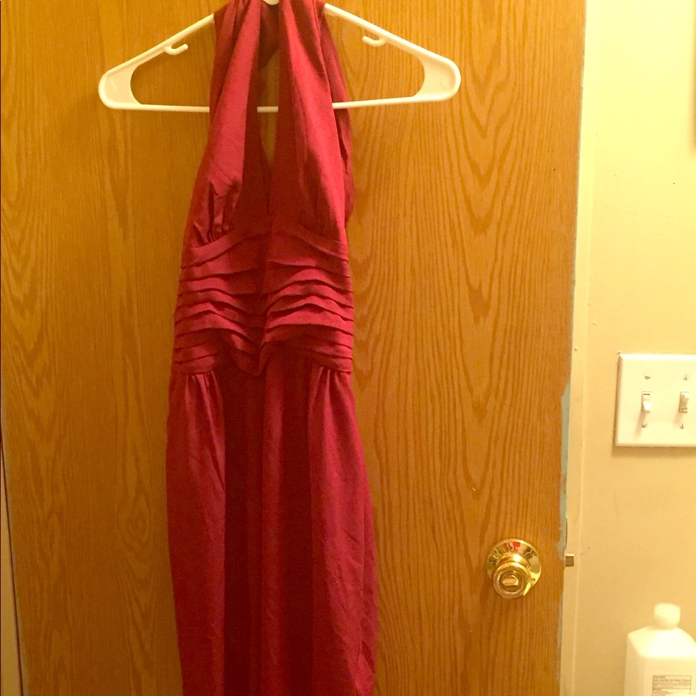 A small Bebe maroon jumper