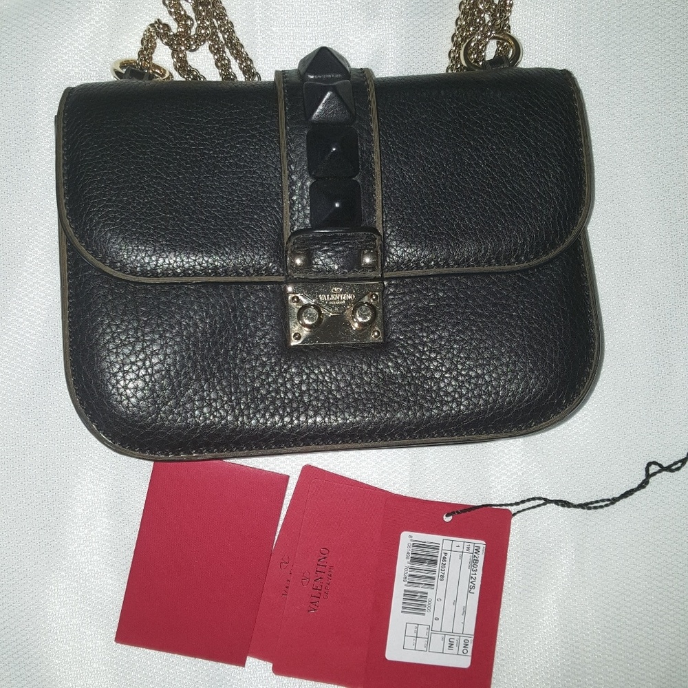 Valentino garvani bag - Picture 2 of 7