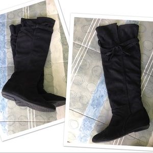 💥ALDO Flat Suede Boots