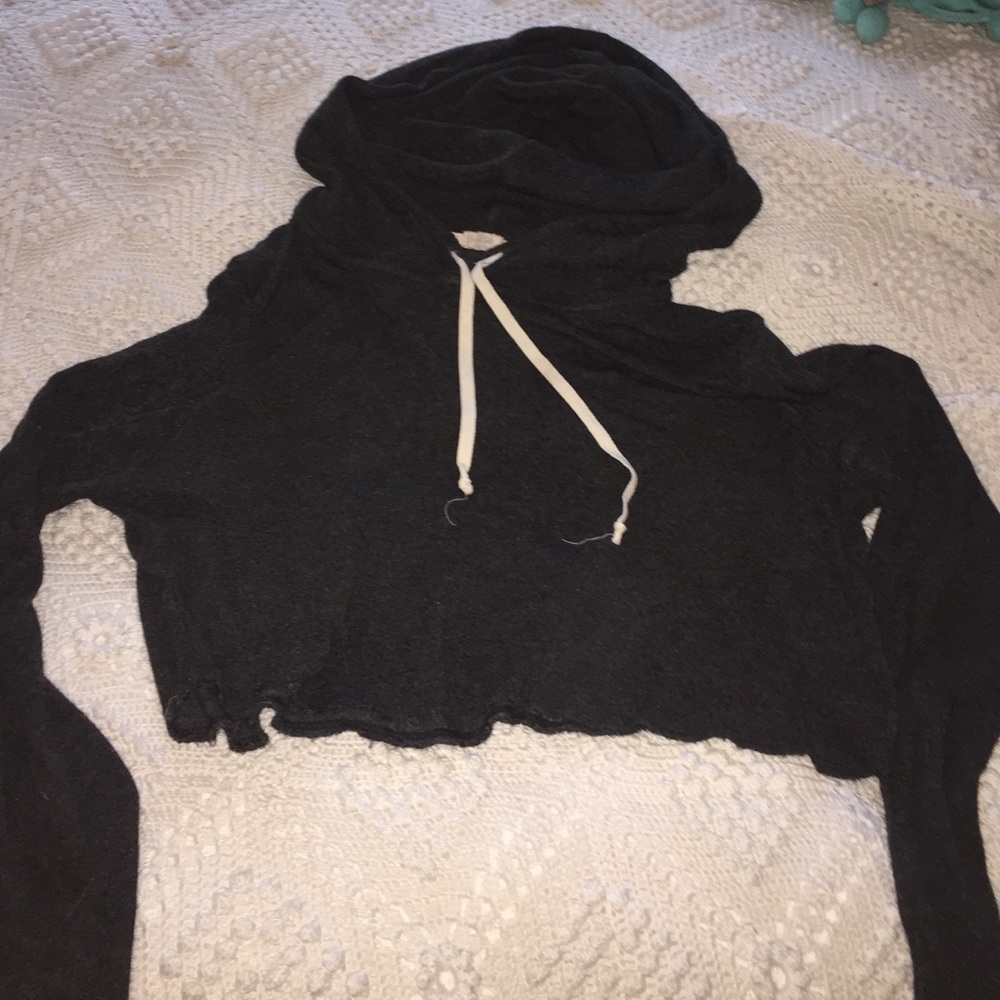 BRANDY MELVILLE  cropped hoodie!